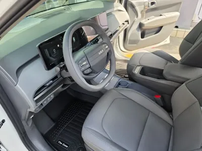 Kia EV3 2026, 51 км, за 6879.48 USD - фото 7