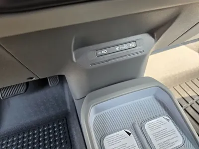 Kia EV3 2026, 51 км, за 6879.48 USD - фото 12