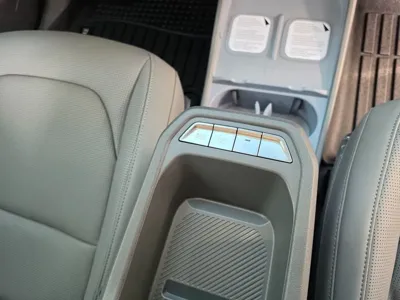 Kia EV3 2026, 51 км, за 6879.48 USD - фото 14