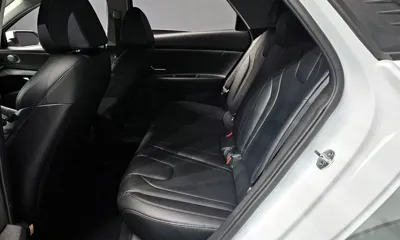 Hyundai Avante 2021, 49744 км, за 12034.88 USD - фото 12