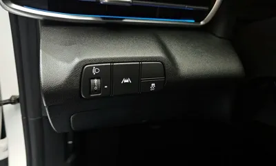 Hyundai Avante 2021, 49744 км, за 12034.88 USD - фото 27