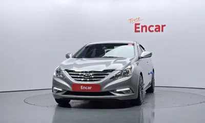Hyundai Sonata 2013, 151942 км, за 2817.92 USD