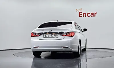 Hyundai Sonata 2012, 92852 км, за 3380.35 USD