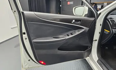 Hyundai Sonata 2012, 92852 км, за 3380.35 USD - фото 24