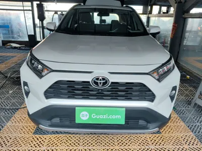 Toyota RAV4 2022, 30600 км, за 19108 USD