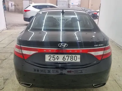 Hyundai Grandeur 2012, 103159 км, за 3386.08 USD