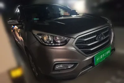 Hyundai ix35 2013, 108800 км, за 4464 USD