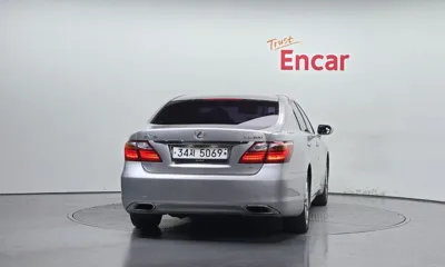 Lexus LS 2012, 282866 км, за 3243.84 USD