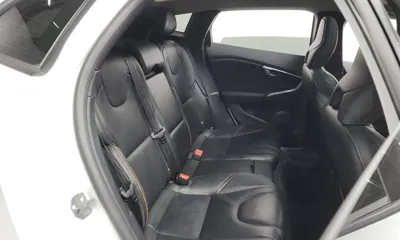 Volvo V40 2018, 221349 км, за 4618.43 USD - фото 12