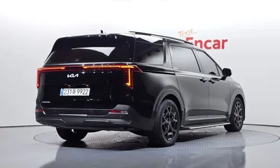 Kia Canival 2024, 78138 км, за 65000.3 USD
