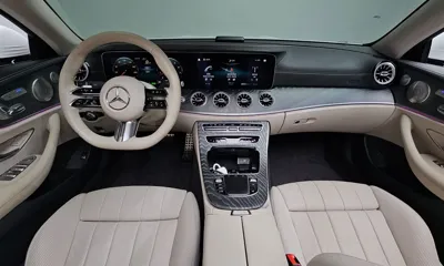Mercedes-Benz E-Class 2023, 23871 км, за 44139.62 USD - фото 7