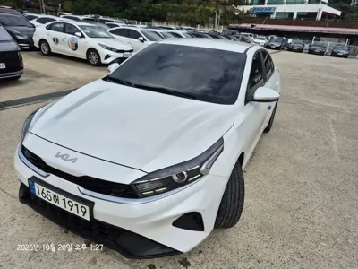 Kia K3 · 2022 год