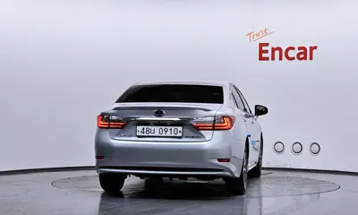 Lexus ES 2016, 155127 км, за 14006.52 USD