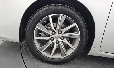 Lexus ES 2016, 155127 км, за 14006.52 USD