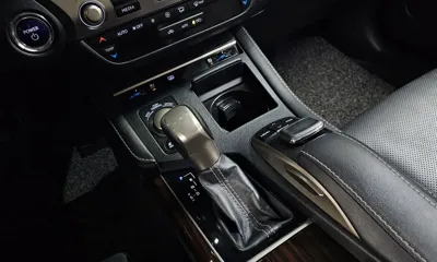 Lexus ES 2016, 155127 км, за 14006.52 USD - фото 9