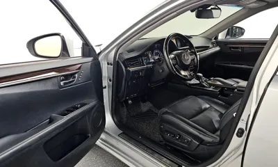 Lexus ES 2016, 155127 км, за 14006.52 USD - фото 10