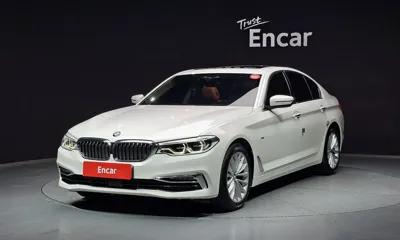 BMW 5-Series · 2018 год
