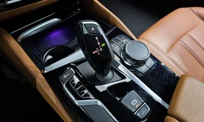BMW 5-Series 2018, 83688 км, за 14178.81 USD - фото 9