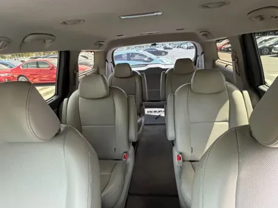 Kia Canival 2016, 124300 км, за 7748.91 USD - фото 12