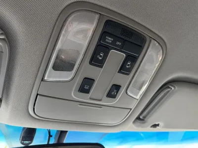 Kia Canival 2016, 124300 км, за 7748.91 USD - фото 14