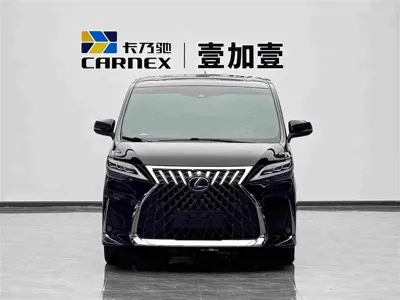 Lexus LM 2023, 26900 км, за 135459.29 USD