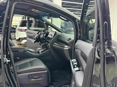 Lexus LM 2023, 26900 км, за 135459.29 USD - фото 8