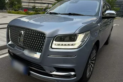 Lincoln Navigator · 2019 год