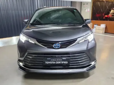Toyota Sienna 2025, 4146 км, за 42870.19 USD