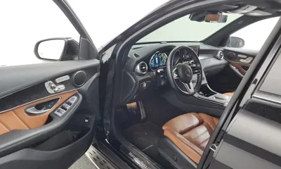 Mercedes-Benz GLC-Class 2022, 9319 км, за 32952.61 USD - фото 10