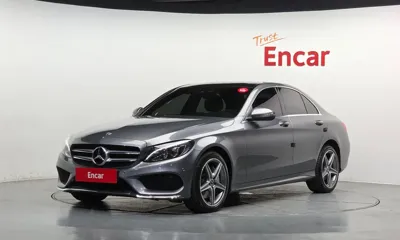 Mercedes-Benz C-Class · 2018 год