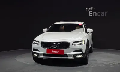Volvo V90 2019, 72444 км, за 21596.43 USD