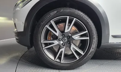 Volvo V90 2019, 72444 км, за 21596.43 USD
