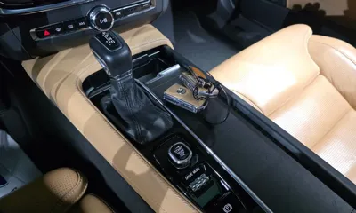 Volvo V90 2019, 72444 км, за 21596.43 USD - фото 9
