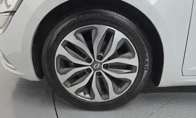 Renault-KoreaSamsung SM6 2016, 213130 км, за 2724.17 USD