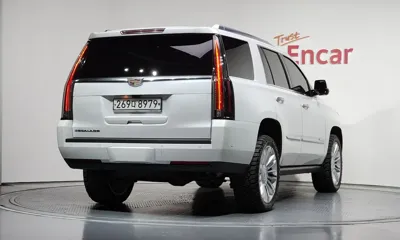 Cadillac Escalade 2019, 70946 км, за 22143.33 USD