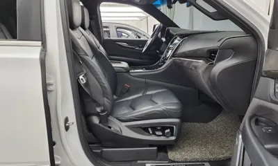 Cadillac Escalade 2019, 70946 км, за 22143.33 USD - фото 11