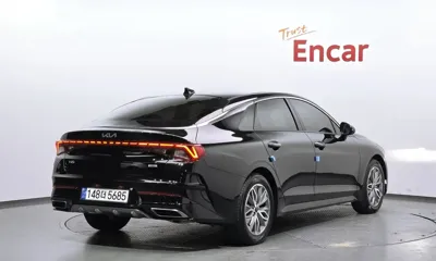 Kia K5 2023, 55565 км, за 15401.91 USD