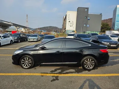 Hyundai Grandeur 2012, 135323 км, за 3112.58 USD