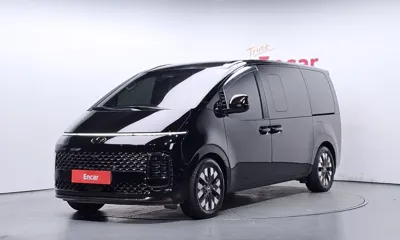 Hyundai Staria · 2023 год