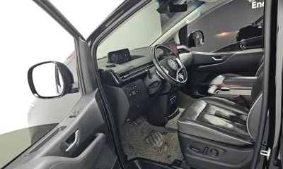 Hyundai Staria 2023, 52929 км, за 21788.06 USD - фото 10