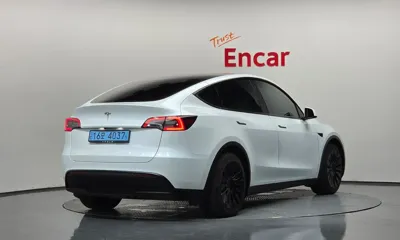 Tesla Model Y 2023, 29336 км, за 25912.23 USD