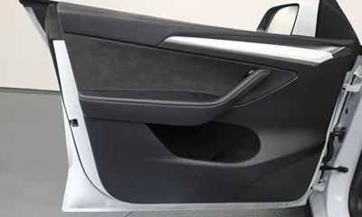 Tesla Model Y 2023, 29336 км, за 25912.23 USD - фото 24
