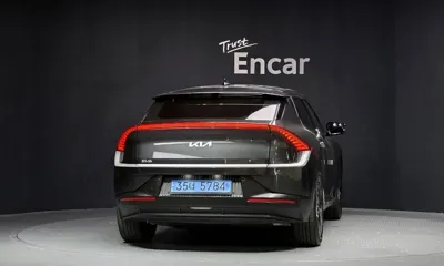 Kia EV6 2023, 11837 км, за 21127.21 USD