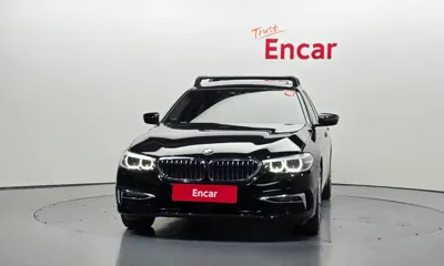 BMW 5-Series 2020, 81622 км, за 16345.02 USD