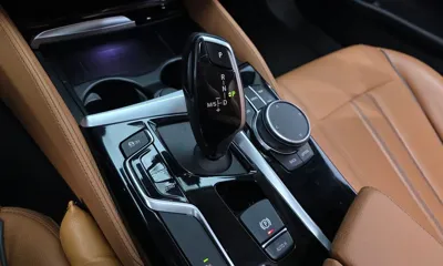 BMW 5-Series 2020, 81622 км, за 16345.02 USD - фото 9