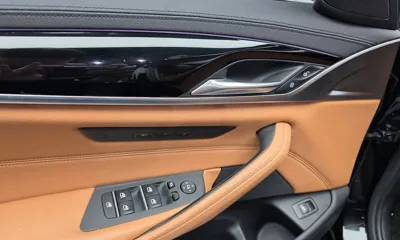 BMW 5-Series 2020, 81622 км, за 16345.02 USD - фото 29