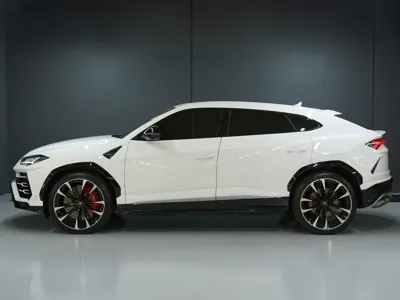 Lamborghini Urus 2021, 15100 км, за 172268.03 USD
