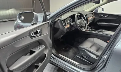Volvo XC60 2018, 110278 км, за 14375.74 USD - фото 10