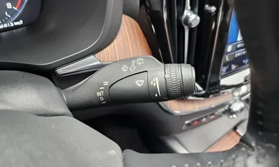 Volvo XC60 2018, 110278 км, за 14375.74 USD - фото 29