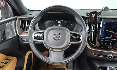 Volvo XC60 2021, 51953 км, за 27874.15 USD - фото 13